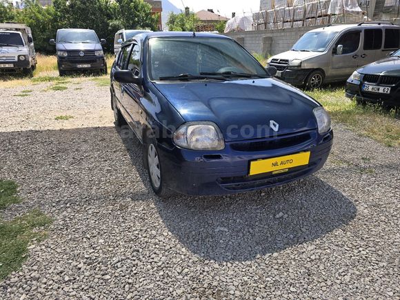 Galeriden Renault Clio 1.4 2000 Model Van