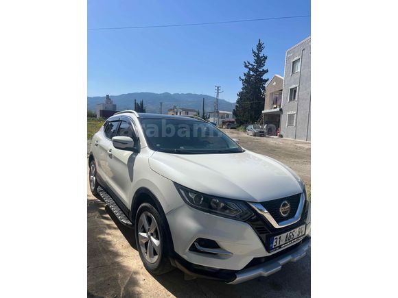 Sahibinden Nissan Qashqai 1.3 DIG-T Sky Pack 2020 Model 