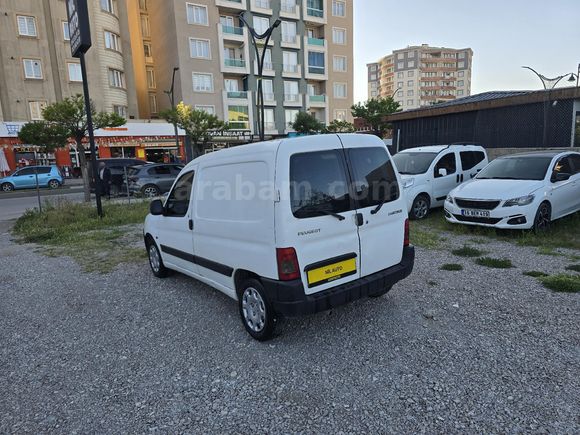 Galeriden Peugeot Partner 1.9 D 2009 Model Van