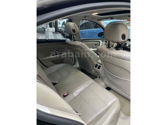 Sahibinden Renault Laguna 2.0 dCi Privilege 2009 Model 