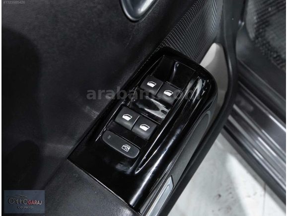 OTTO dan EXTRALI C3 1.2 PureTech S&S Shine EAT6