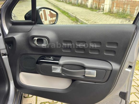 CİTROEN C3 1.2 PURETECH ELLE OTOMATİK