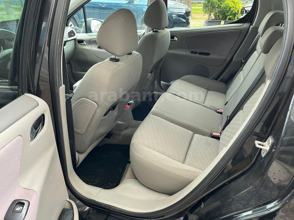 Sahibinden Peugeot 207 1.6 HDi Dynamic 2010 Model 