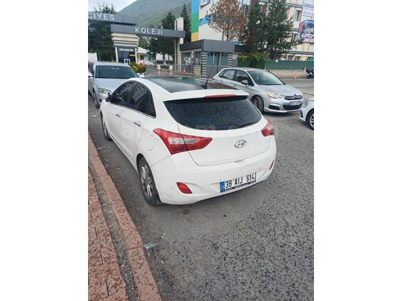 Sahibinden Hyundai i30 1.6 CRDi Elite 2012 Model