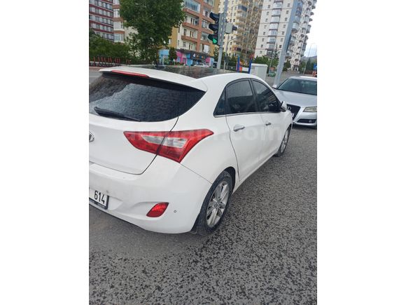 Sahibinden Hyundai i30 1.6 CRDi Elite 2012 Model