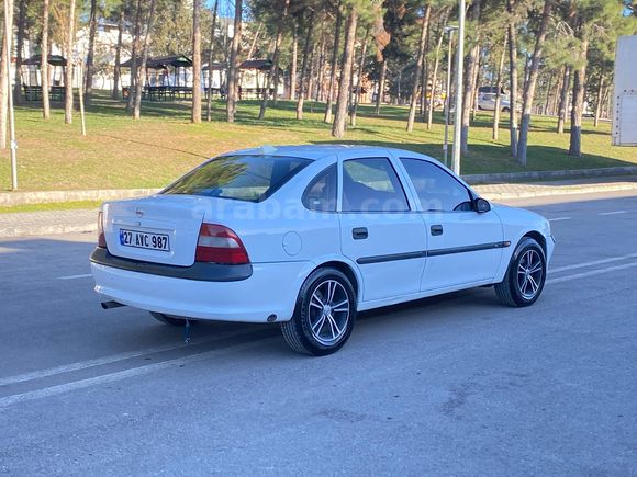 1997 OPEL VECTRA 1.6 GL 3.4 PARÇA BOYALI