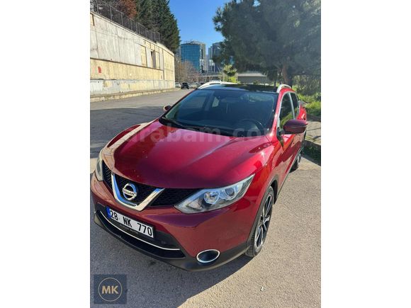 MK OTOMOTİV'DEN-154.000KM-QASHQAI-1.6dCi-BLACK EDITION-CAM TAVAN