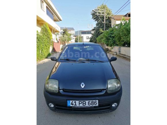 Sahibinden Renault Clio 1.6 RTE 2000 Model  245 km Siyah