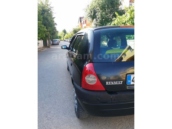 Sahibinden Renault Clio 1.6 RTE 2000 Model  245 km Siyah