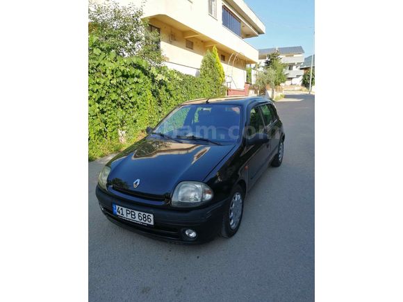 Sahibinden Renault Clio 1.6 RTE 2000 Model  245 km Siyah