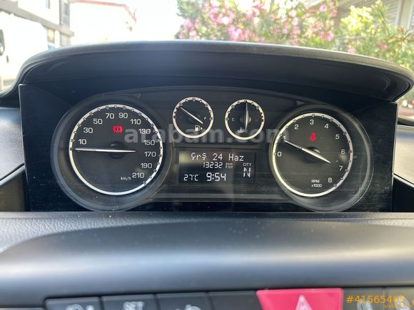  Lancia Ypsilon 0.9 Turbo 2013 Model  Ateş Gibi