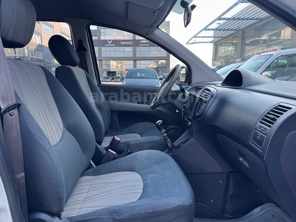 2010 MODEL 278000. KM' DE HYUNDAI MATRIX 