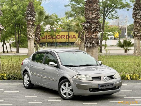 ACR AUTO'DAN HESAPLI TERTEMİZ BAKIMLI AİLE ARABASI