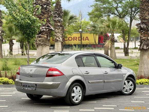 ACR AUTO'DAN HESAPLI TERTEMİZ BAKIMLI AİLE ARABASI