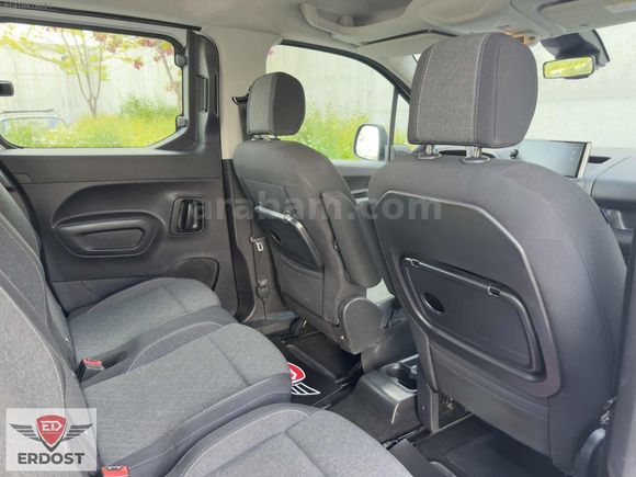 HATASIZ 2025 OPEL COMBO 1.5 D ESSENTİAL SRVS BKM 27.000 KM