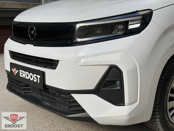 HATASIZ 2025 OPEL COMBO 1.5 D ESSENTİAL SRVS BKM 27.000 KM