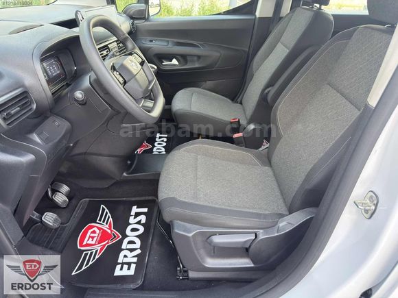 HATASIZ 2025 OPEL COMBO 1.5 D ESSENTİAL SRVS BKM 27.000 KM