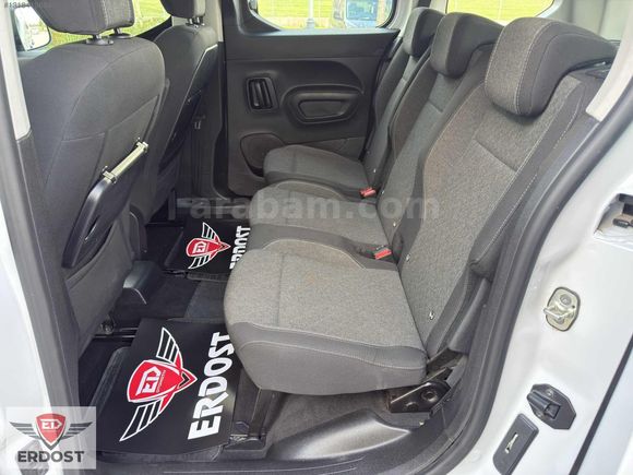 HATASIZ 2025 OPEL COMBO 1.5 D ESSENTİAL SRVS BKM 27.000 KM