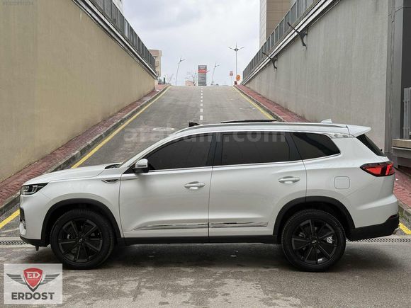 HATASIZ 2025 CHERY TİGGO 8 PRO MAX EXCEPTİONAL İLK EL 9.000 KM