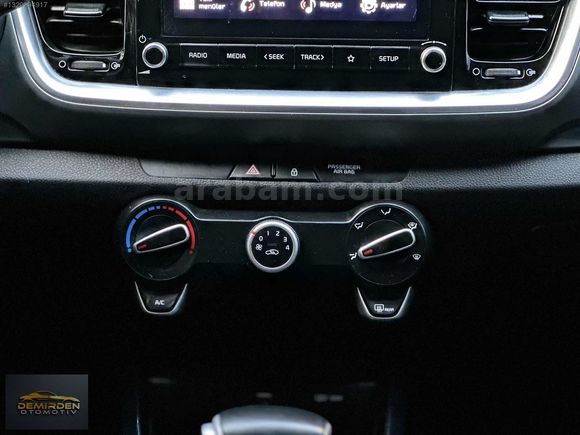 2023 / 48 BİN KM / OTOMATİK / KİA / STONİC