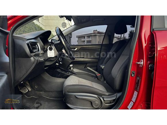 2023 / 48 BİN KM / OTOMATİK / KİA / STONİC