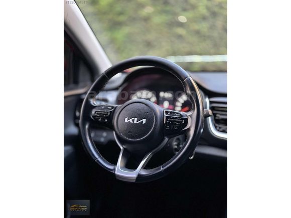 2023 / 48 BİN KM / OTOMATİK / KİA / STONİC