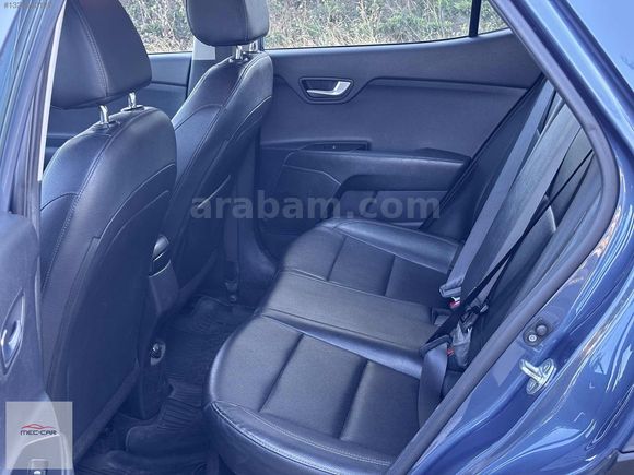 2020 KİA STONİC HATASIZ ELEGANCE DESİGN ÇİFT RENK DERİ KOLTUK
