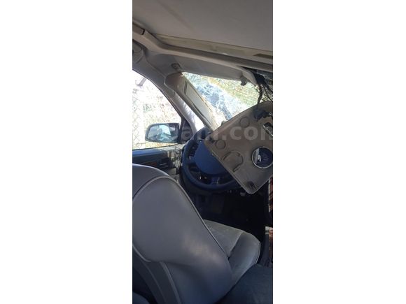 Sahibinden Acil Satilik Ağir Hasarli Opel Omega 2.5 Elegance 2000 Model.Motor yeni.
