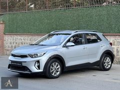 2023 MODEL KİA STONİC HATASIZ TRAMERSİZ 35 BİN KM SERVİS BAKIMLI