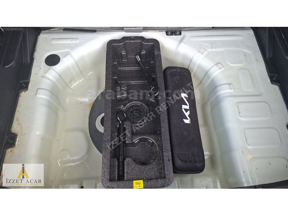 İZZET ACAR RENAULT DAN 2022 KIA STONIC 1.4 MPI ELEGANCE SUNROOF