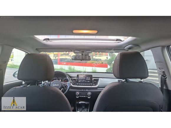 İZZET ACAR RENAULT DAN 2022 KIA STONIC 1.4 MPI ELEGANCE SUNROOF