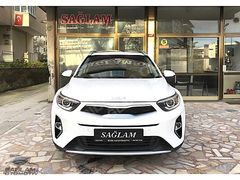 KİA STONİC 1.4 OTOMATİK SUNROF/KAMERA/CAR PLAY BOYASIZ KM:25.000