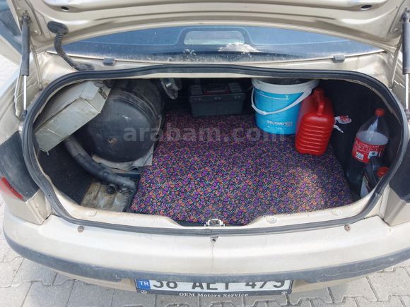 Sahibinden Renault Megane 2.0 RXE 1999 Model