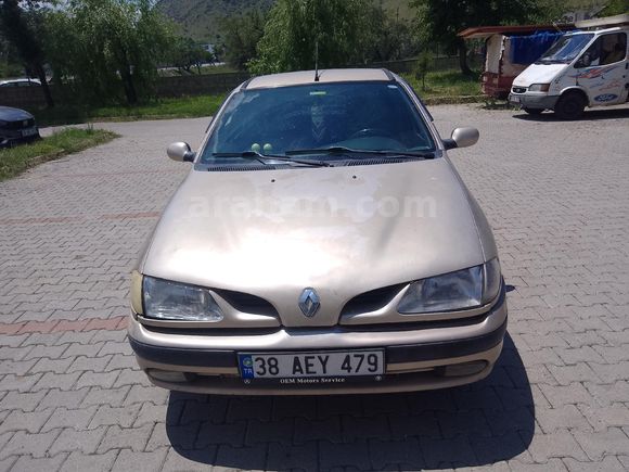 Sahibinden Renault Megane 2.0 RXE 1999 Model
