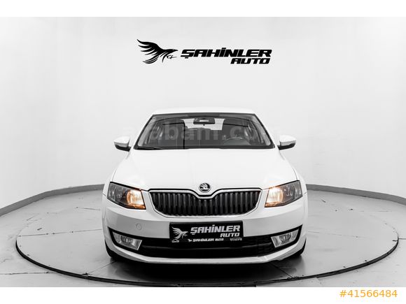 2017 ÇIKIŞLI HATASIZ BOYASIZ OCTAVİA 1.6 TDİ DSG OPTİMAL
