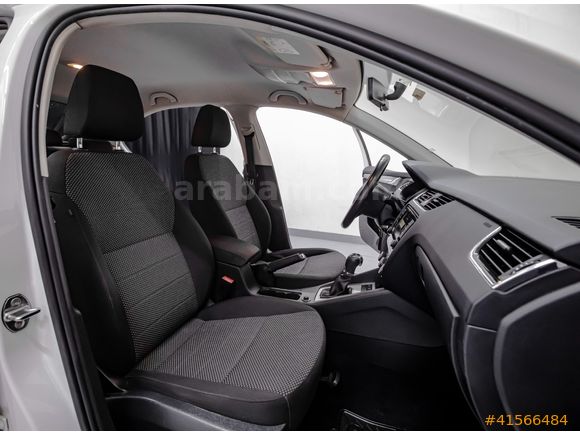 2017 ÇIKIŞLI HATASIZ BOYASIZ OCTAVİA 1.6 TDİ DSG OPTİMAL