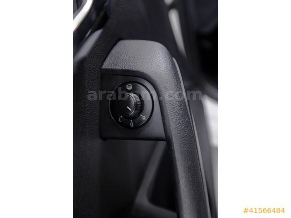 2017 ÇIKIŞLI HATASIZ BOYASIZ OCTAVİA 1.6 TDİ DSG OPTİMAL