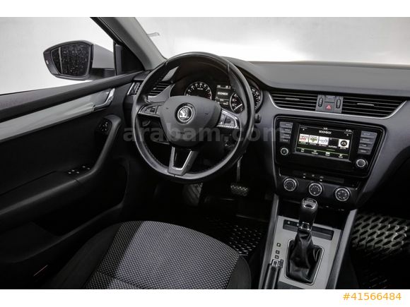 2017 ÇIKIŞLI HATASIZ BOYASIZ OCTAVİA 1.6 TDİ DSG OPTİMAL