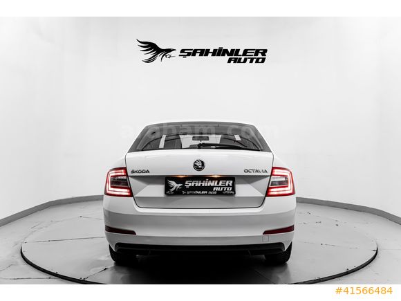 2017 ÇIKIŞLI HATASIZ BOYASIZ OCTAVİA 1.6 TDİ DSG OPTİMAL