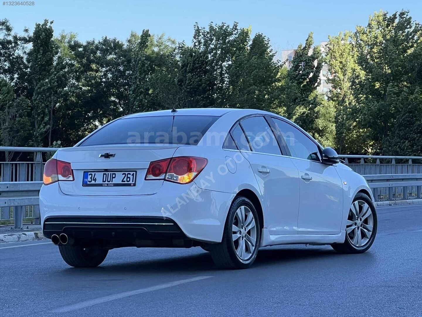 Galeriden Chevrolet Cruze 1.6 Sport 2013 Model İstanbul 253.000 km Beyaz 3