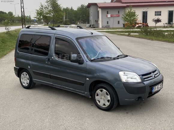 UYAR'DAN TEMİZ BAKİMLI 1.6HDİ BERLİNGO