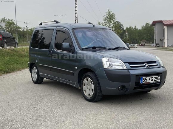 UYAR'DAN TEMİZ BAKİMLI 1.6HDİ BERLİNGO