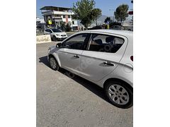 Sahibinden Hyundai i20 1.4 CVVT Jump 2014 Model 