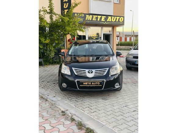 Galeriden Toyota Avensis 1.6 Elegant Extra 2011 Model Van