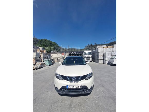 2017 MODEL NISSAN QASHQAİ 107.000 KM CAM TAVANLI DİZEL OTOMATİK