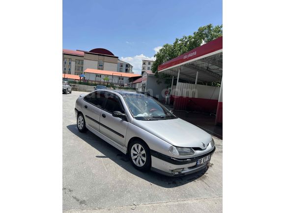 Sahibinden Renault Laguna 1.8 RT 1995 Model 