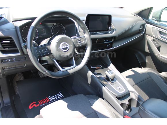 Nissan Qashqai 1.3DIG-T SKYPACK 