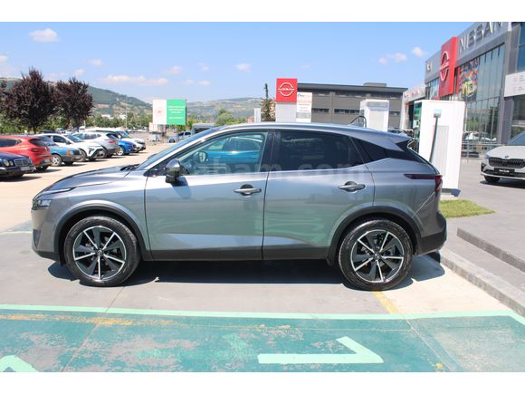 Nissan Qashqai 1.3DIG-T SKYPACK 