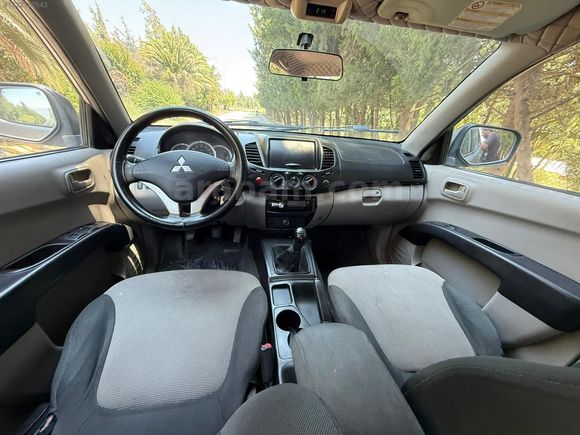 GALERİDEN MİTSUBİSHİ L200 DİZEL MANUEL 259.000 KM'DE