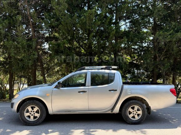 GALERİDEN MİTSUBİSHİ L200 DİZEL MANUEL 259.000 KM'DE